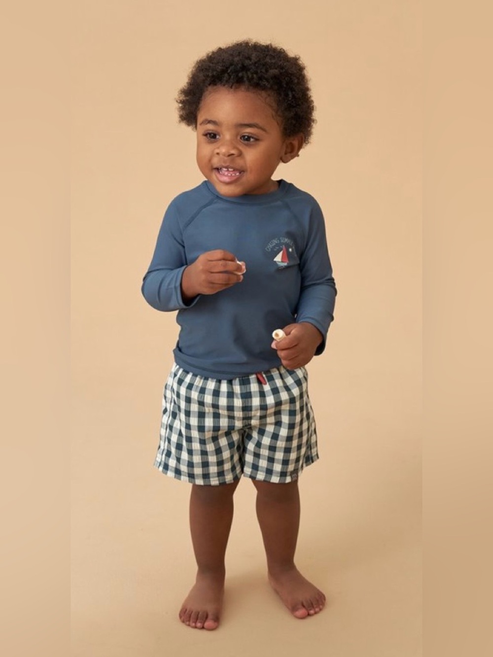 Modern Moments by Gerber Toddler Boy long sleeve Rashguard & short 2pc set size